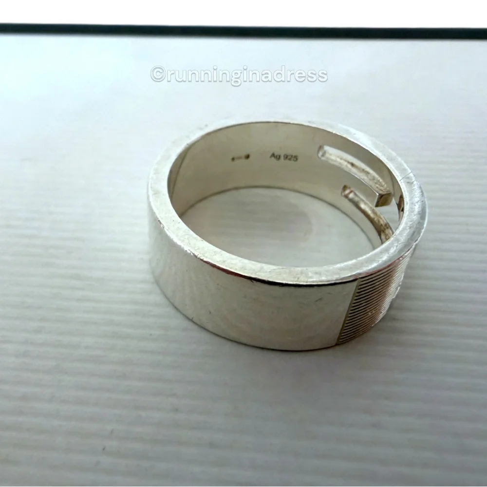 Gucci authentic logo